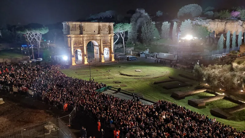 La via Crucis al Colosseo |  | Daniel Ibanez / ACI group