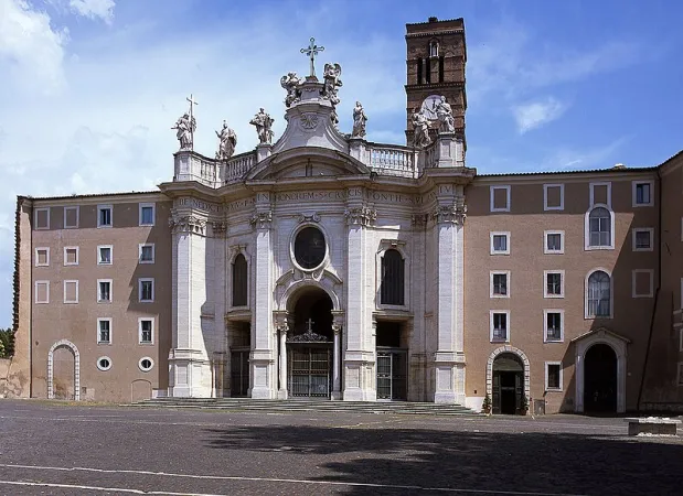 La Basilica parrocchiale di Santa Croce in Gerusalemme |  | Wikicommons