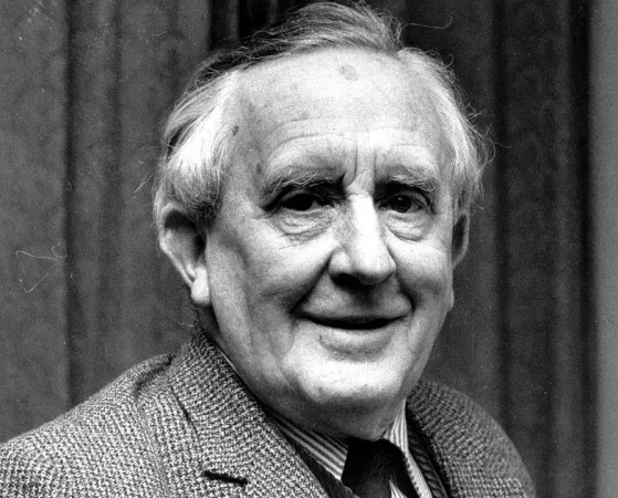 J.R.R. Tolkien |  | pubblico dominio 