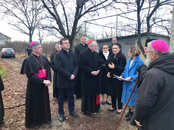 Cardinale Parolin in Georgia | Il Cardinale Parolin visita l'Administrative Boundary Line in Georgia, 28 dicembre 2019  | FB José Bettencourt