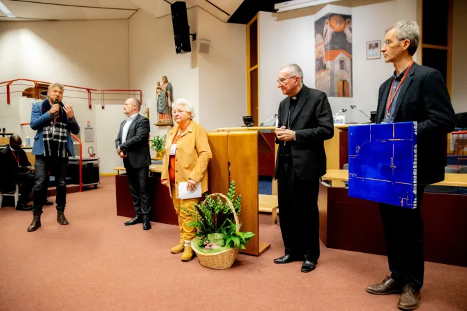 I premiati e il Cardinale Parolin a Lourdes |  | Daniel Ibanez / ACI group