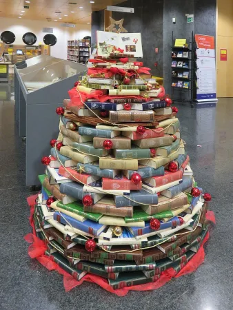 Un albero di libri  |  | wikimedia commons