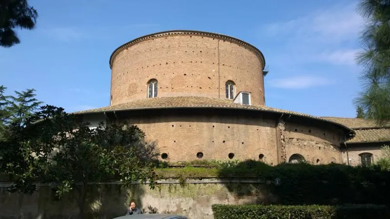 L'esterno di Santo Stefano al Celio |  | OB