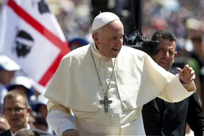 Papa Francesco durante un'udienza generale |  | Daniel Ibanez / ACI group