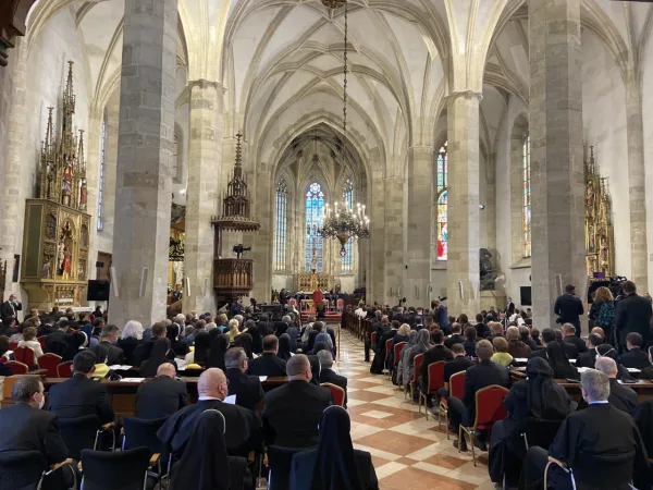 Cattedrale San Martino a Bratislava, si attende il Papa |  | Vamp pool