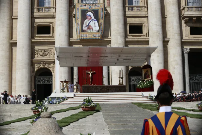 Canonizzazione di Madre Teresa | Messa per la canonizzazione di Madre Teresa di Calcutta, piazza San Pietro, 4 settembre 2016 | Daniel Ibanez / ACI Group