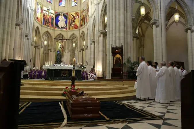 Alcune immagini del funerale a Madrid di Carmen Hernández |  | Daniel Ibanez/ CNA