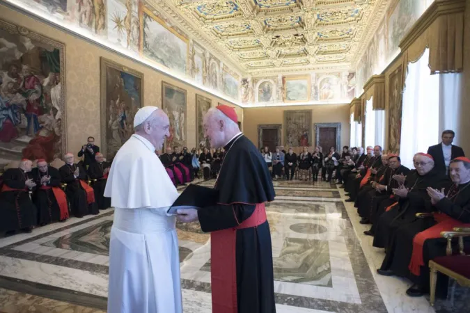 Papa Francesco e il cardinale Marc Ouellet  |  | Vatican Media 