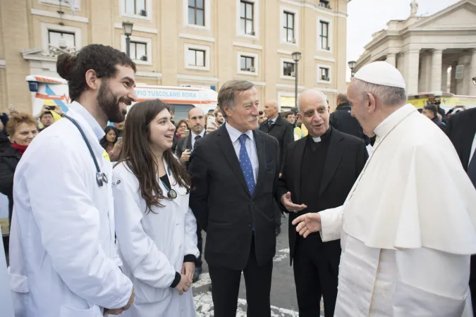 La visita a sorpresa del Papa |  | L'Osservatore Romano - ACI Group