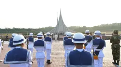 Papa Francesco in visita al National Martyr's Memorial, Dhaka, 30 novembre 2017 / L'Osservatore Romano / ACI Group