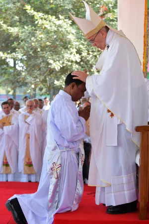 ll Papa presiede la Messa al Suhrawardy Udyan Park di Dacca |  | L'Osservatore Romano - ACI Group