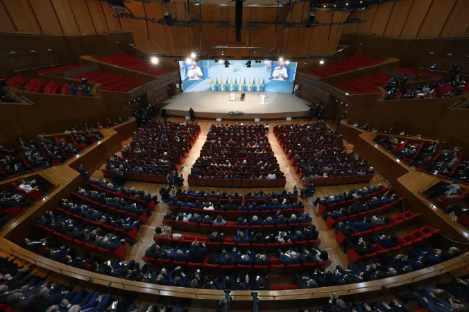 Papa Francesco, Kazakhstan | Papa Francesco durante l'incontro con il corpo diplomatico e le autorità civili in Kazakhstan, Nur Sultan, 13 settembre 2022 | Vatican Media / ACI Group