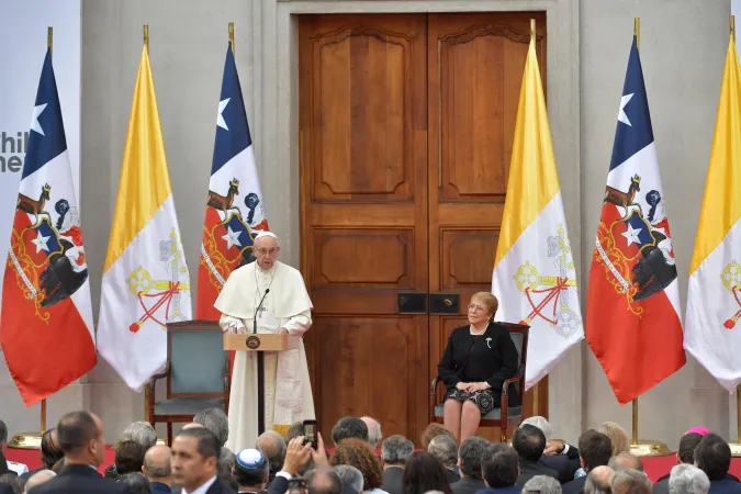 Papa Francesco in Cile | Papa Francesco tiene il discorso nella sede presidenziale della Moneda a Santiago del Cile, nel primo discorso del suo viaggio in Cile e Perù, Santiago del Cile, 16 gennaio 2018 | Vatican Media / ACI Group