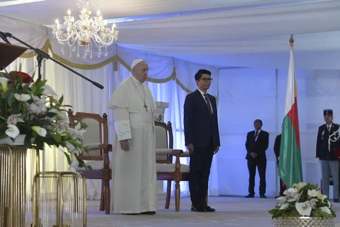 Papa Francesco in Madagascar | Papa Francesco e il presidente del Madagascar durante l'incontro con le Autorità  | Vatican Media / ACI Group