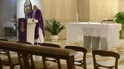 Papa Francesco durante una Messa a Santa Marta / Vatican Media / ACI Group