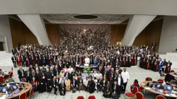 Foto di gruppo dei partecipanti al Sinodo 2024 / Vatican Media / ACI Group