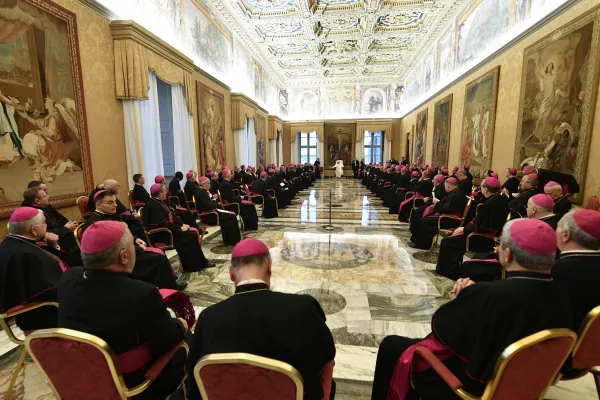 Papa Francesco e i nunzi apostolici nell'incontro dell'8 settembre 2022 / Vatican Media / ACI Group