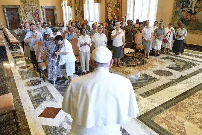 Papa Francesco, Clarettiane | Papa Francesco incontra il Capitolo delle Missionarie Clarettiane, Palazzo Apostolico Vaticano, 24 luglio 2023 | Vatican Media / ACI Group