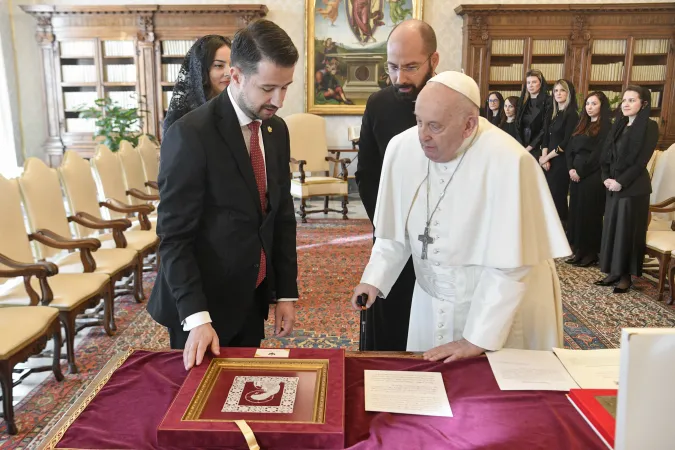 Papa Francesco, presidente Montenegro | Papa Francesco con il presidente di Montenegro Jakov Milatović, Palazzo Apostolico Vaticano, 7 marzo 2024 | Vatican Media / ACI Group