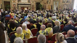 Papa Francesco con i fedeli della diocesi di Asti, Palazzo Apostolico Vaticano, 5 maggio 2023 / Vatican Media / ACI Group