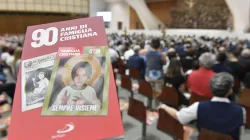 Papa Francesco incontra un gruppo di lettori di Famiglia Cristiana, Aula Paolo VI, 21 maggio 2022 / Vatican Media / ACI Group