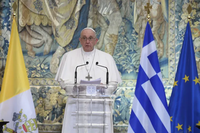 Papa Francesco in Grecia | Papa Francesco nel Palazzo Presidenziale di Atene, incontro con la società civile e il corpo diplomatico, 4 dicembre 2021 | Vatican Media / ACI Group