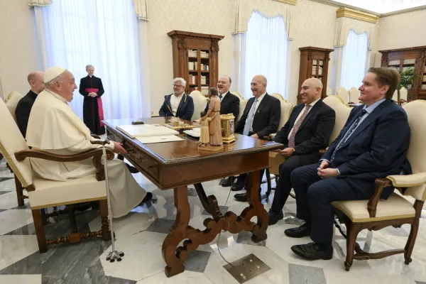 L'incontro di Papa Francesco con l'ex primo ministro di Israele e i tre ex ministri degli Esteri di Palestina, 17 ottobre 2024 / Vatican Media / ACI Group