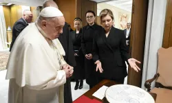 La first lady ucraina Olena Zelenska con Papa Francesco, Auletta Paolo VI, 20 novembre 2024 / Vatican Media / ACI Group