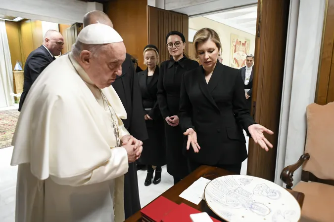 Papa Francesco, Zelenska | La first lady ucraina Olena Zelenska con Papa Francesco, Auletta Paolo VI, 20 novembre 2024 | Vatican Media / ACI Group