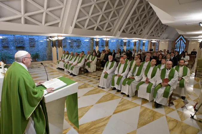 Papa Francesco a Santa Marta | Papa Francesco durante una delle Messe a Santa Marta  | Vatican Media / ACI Group