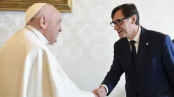 Papa Francesco con il capo dell'opposizione in Catalogna, Salvador Illa, Palazzo Apostolico Vaticano, 7 marzo 2024 / Vatican Media / ACI Group