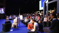 Papa Francesco in dialogo con gli studenti di UC Louvain, 28 settembre 2024 / Vatican Media / ACI Group