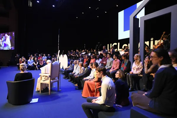 Papa Francesco in dialogo con gli studenti di UC Louvain, 28 settembre 2024 / Vatican Media / ACI Group