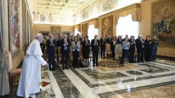 Papa Francesco incontra i Partecipanti ai Dialoghi per una Finanza Integralmente Sostenibile, promossi dalla Fondazione Centesimus Annus Pro Pontifice, 3 giugno 2024 / Vatican Media / ACI Group