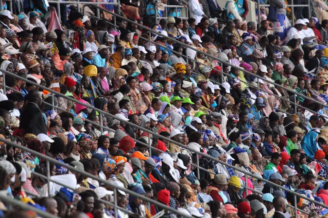 Papa Francesco celebra la messa a Maputo |  | Ed Pentin / EWTN