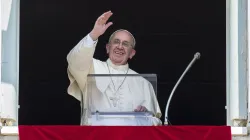 Papa Francesco durante un Angelus / L'Osservatore Romano / ACI Group