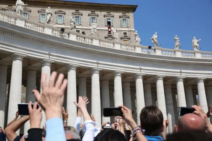 Angelus | Il Papa si affaccia dal Palazzo apostolico | Bohumil Petrik/ACI Group