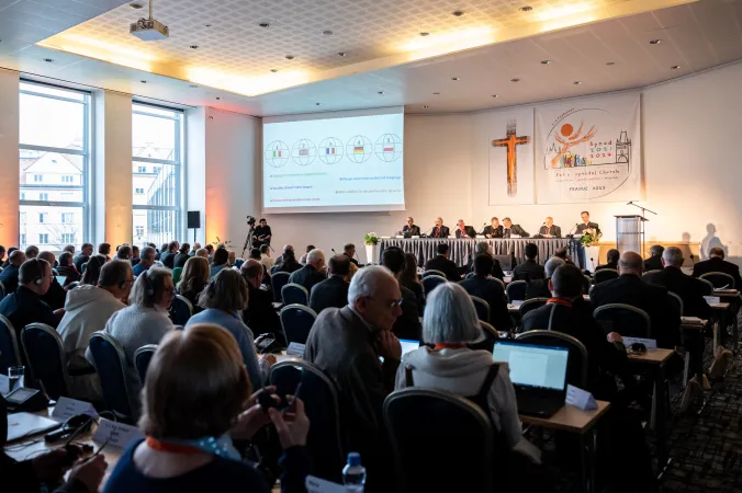 #SynodPrague2023 | Un momento dell'Assemblea Sinodale Continentale di Praga, 6  febbraio 2023 | Anička Guthrie / Conferenza Episcopale Slovacca