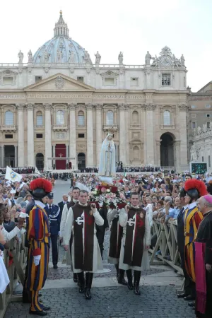 Araldi del Vangelo | Araldi del Vangelo in Piazza San Pietro | Araldi del Vangelo 