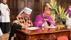 L'arcivescovo maggiore Sviatoslav Shevchuk e l'arcivescovo Gadecki firmano la dichiarazione congiunta "Perdono e riconciliazione" / Conferenza Episcopale Polacca / Chiesa Greco Cattolica Ucraina