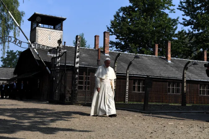 Papa Francesco visita Auschwitz |  | Conferenza Episcopale Polacca