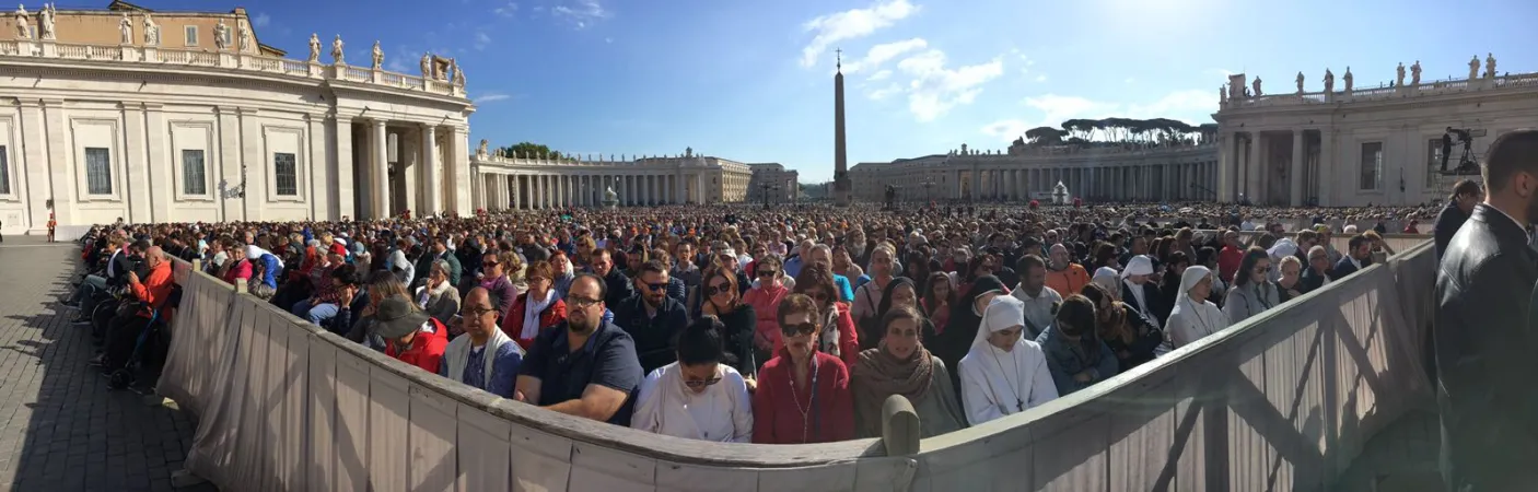 Giubileo Mariano | Una veduta di piazza San Pietro, nella domenica del Giubileo Mariano, 9 ottobre 2016  | Daniel Ibanez / ACI Group