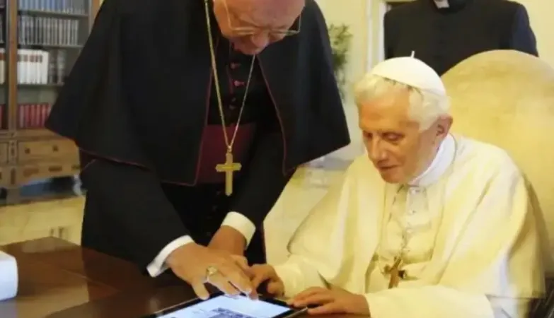 Il primo tweet di Benedetto XVI |  | Vatican Media / ACI group