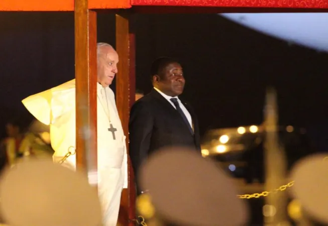 Il Papa arriva a Maputo  |  | Ed Pentin/ EWTN