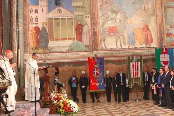 Il Cardinale Bagnasco presiede la Messa nella Basilica di San Francesco, Assisi, Basilica Superiore, 4 ottobre 2017 / Andrea Cova / www.sanfrancesco.org