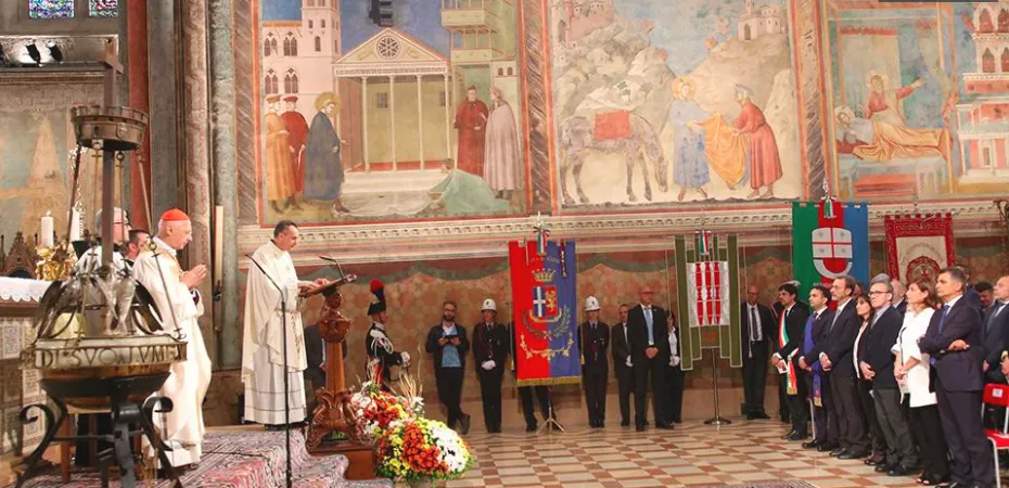 Cardinale Bagnasco ad Assisi | Il Cardinale Bagnasco presiede la Messa nella Basilica di San Francesco, Assisi, Basilica Superiore, 4 ottobre 2017 | Andrea Cova / www.sanfrancesco.org