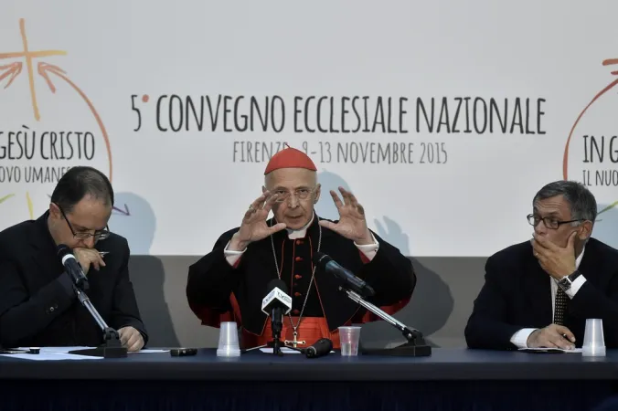 Bagnasco Firenze | Un momento della Conferenza stampa a Firenze | Firenze2015.it