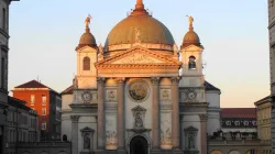 L'esterno della Basilica di Santa Maria Ausiliatrice a Valdocco, Torino / Bicentenario Don Bosco