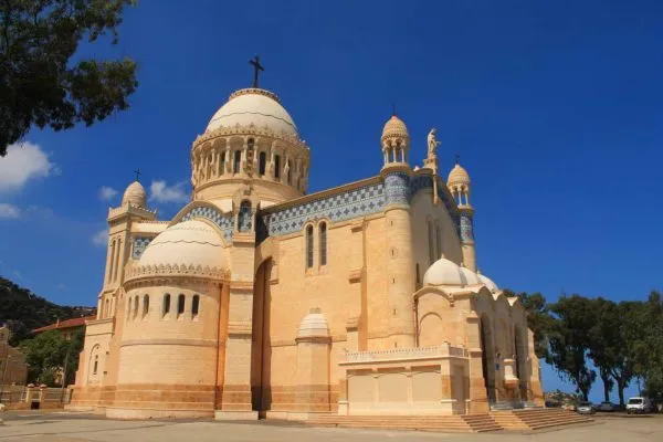 https://notre-dame-afrique.org/