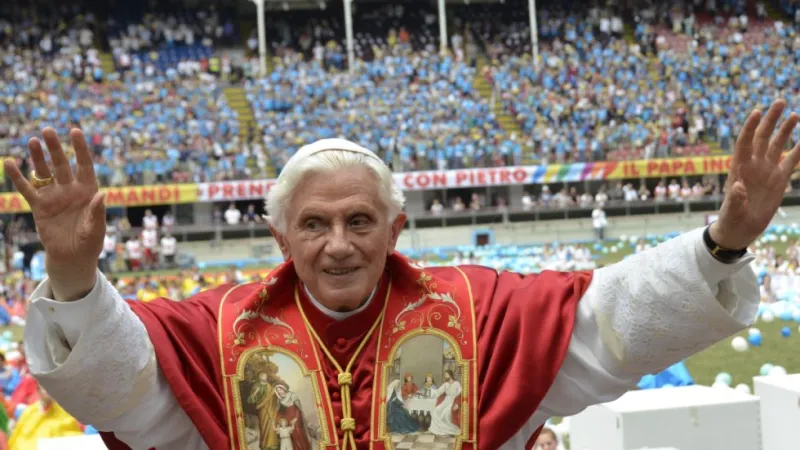 Benedetto XVI a San Siro  |  | Chiesa di Milano 